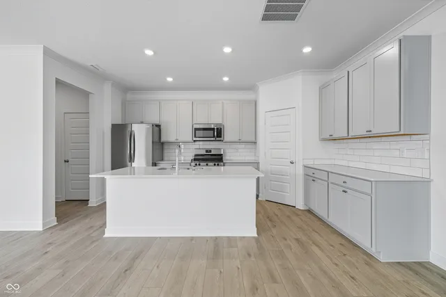 $2,550 | 15395 Alperton Road, Fishers, IN 46037