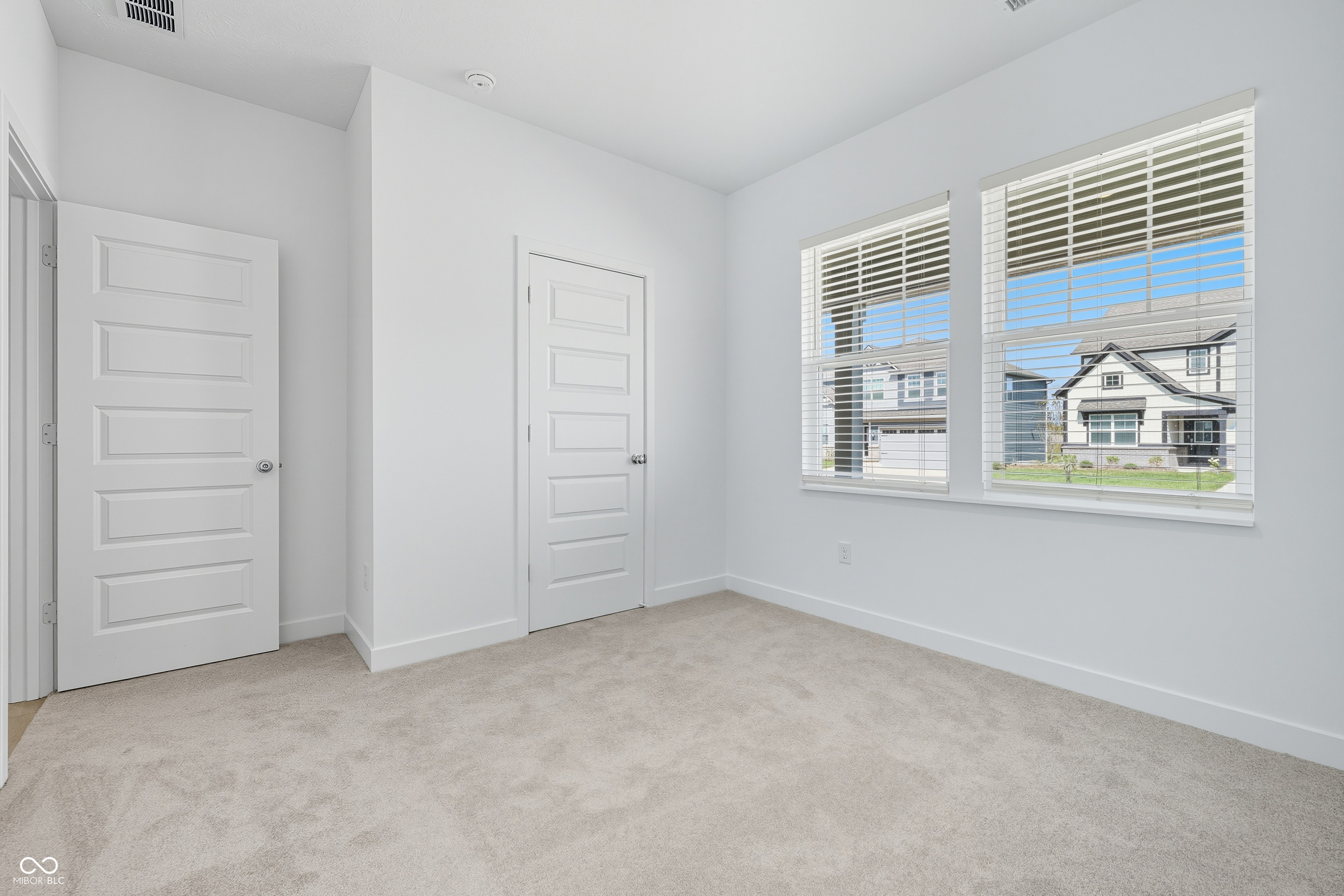 15395 Alperton Road Fishers, IN 46037 - Photo 8 of 45