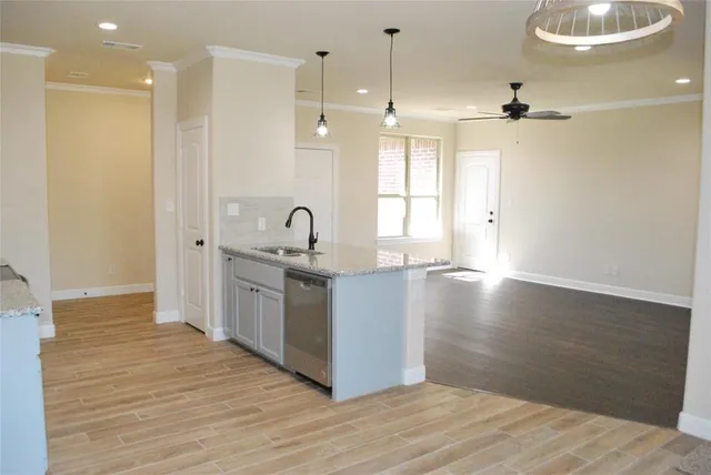 $1,800 | 521 West Sears Street, Denison, TX 75020