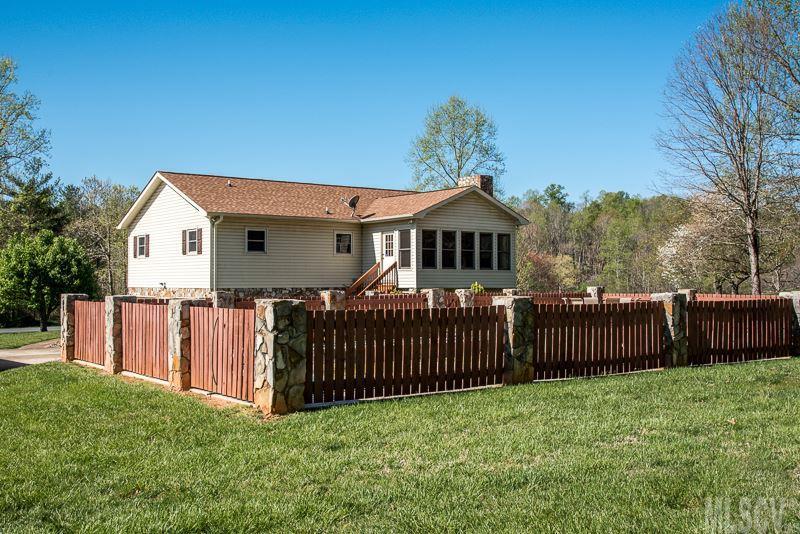 6429 Willowbottom Road Hickory, NC 28602 - Photo 17 of 25 Gallery Image 17
