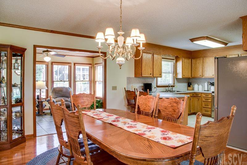 6429 Willowbottom Road Hickory, NC 28602 - Photo 3 of 25 Gallery Image 3