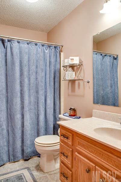 6429 Willowbottom Road Hickory, NC 28602 - Photo 10 of 25 Gallery Image 10