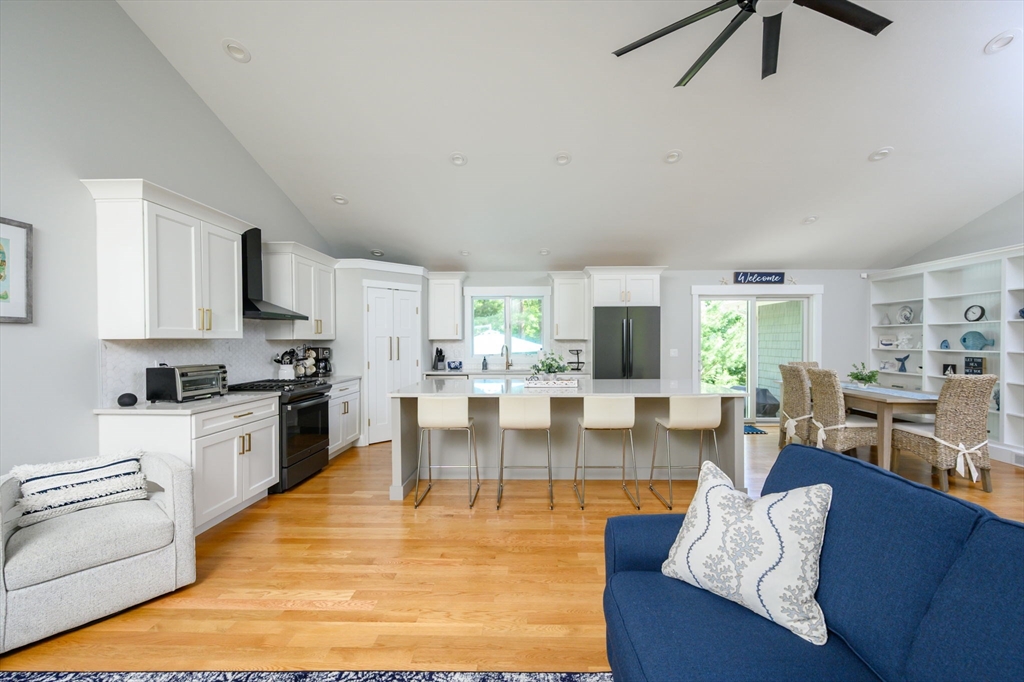 14 Valley Brook Road Barnstable, MA 02632 - Photo 10 of 41
