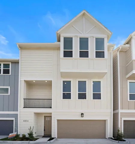 $2,549 | 835 Elkhart Street, Unit D, Houston, TX 77091