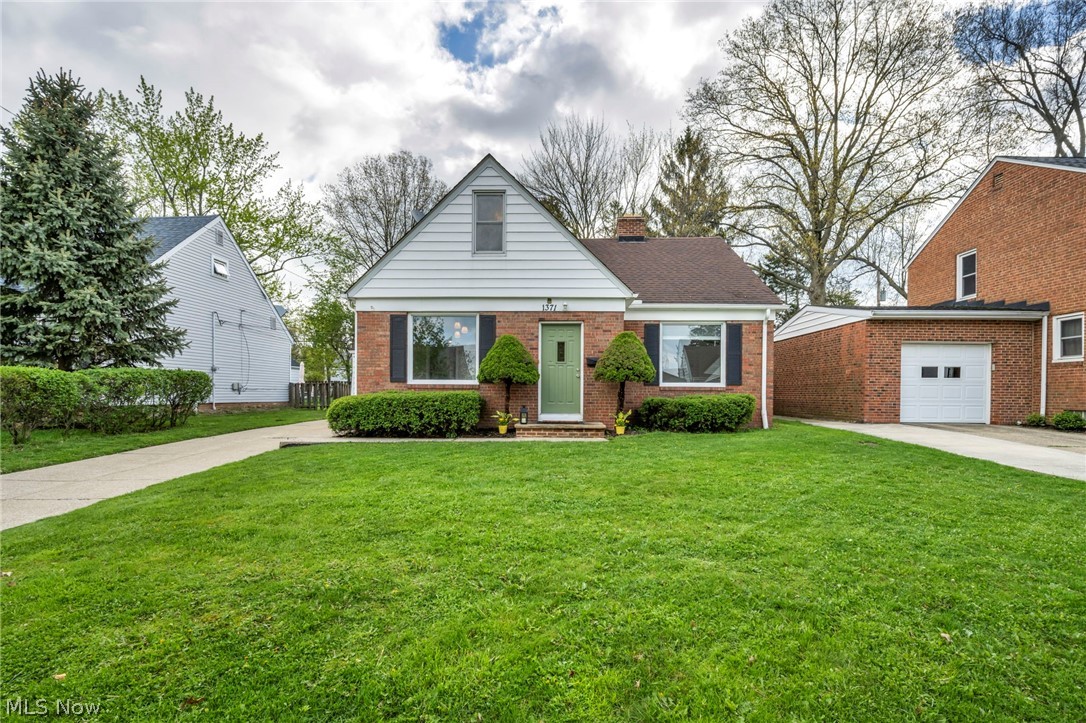 1371 Cranover Road Lyndhurst, OH 44124 - Photo 1 of 28