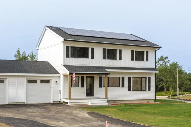 $649,000 | 11 B B Street, Unit B, Hudson, NH 03051