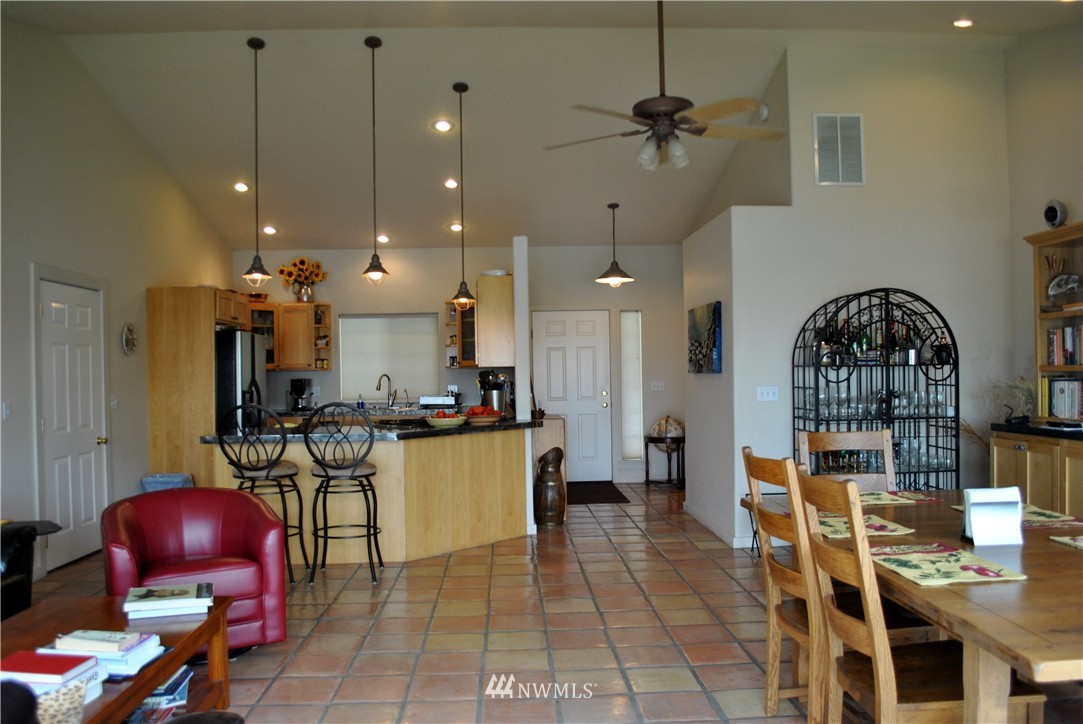 9214 Stonecrest Road Northeast Moses Lake, WA 98837 - Photo 5 of 25 Gallery Image 5