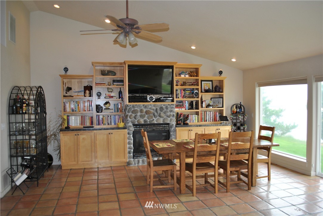 9214 Stonecrest Road Northeast Moses Lake, WA 98837 - Photo 7 of 25 Gallery Image 7