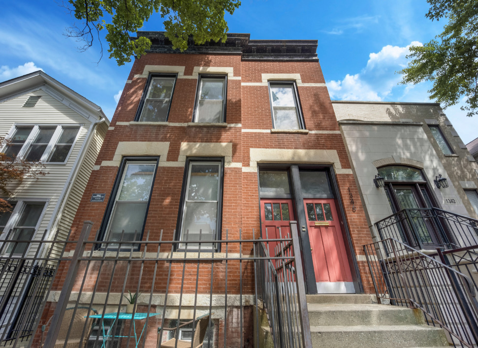 1346 West Webster Avenue, Unit 2F Chicago, IL 60614 - Photo 1 of 12 front view of a building