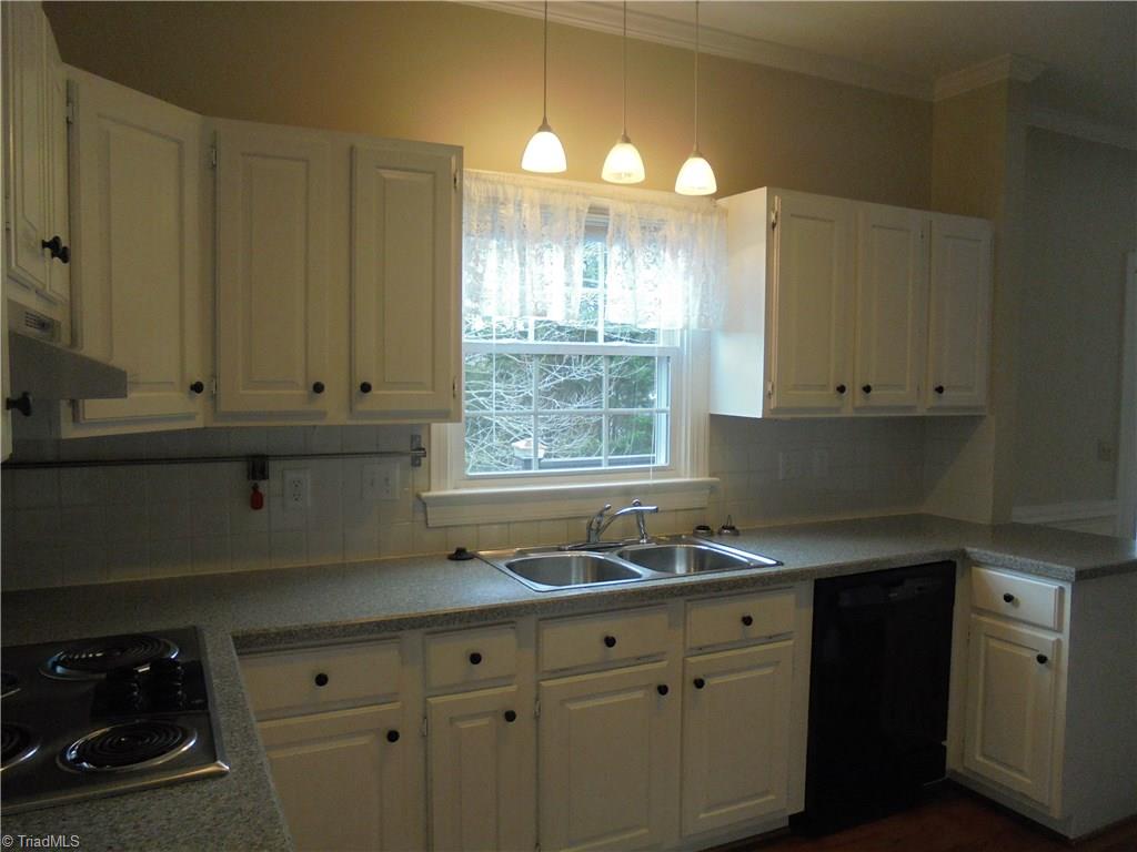 4112 Hawksmoore Road Winston-Salem, NC 27106 - Photo 11 of 27 Gallery Image 11