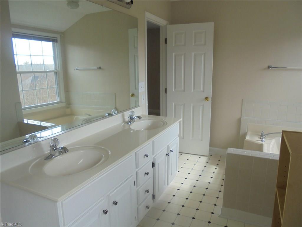 4112 Hawksmoore Road Winston-Salem, NC 27106 - Photo 17 of 27 Gallery Image 17