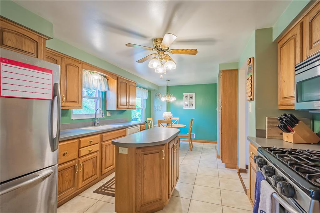 35 Dover Road Irwin, PA 15642 - Photo 7 of 12 Gallery Image 7