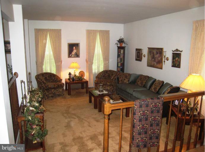 10515 Pot Spring Road Cockeysville, MD 21030 - Photo 11 of 25 Living Room