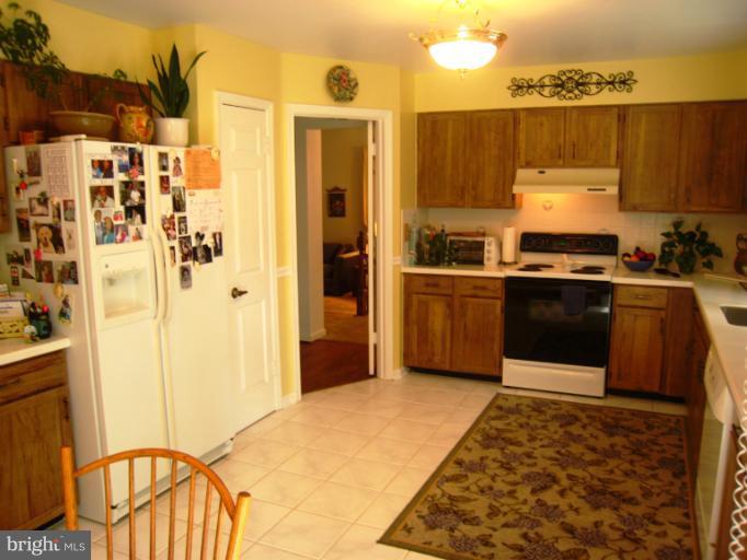 10515 Pot Spring Road Cockeysville, MD 21030 - Photo 8 of 25 Kitchen