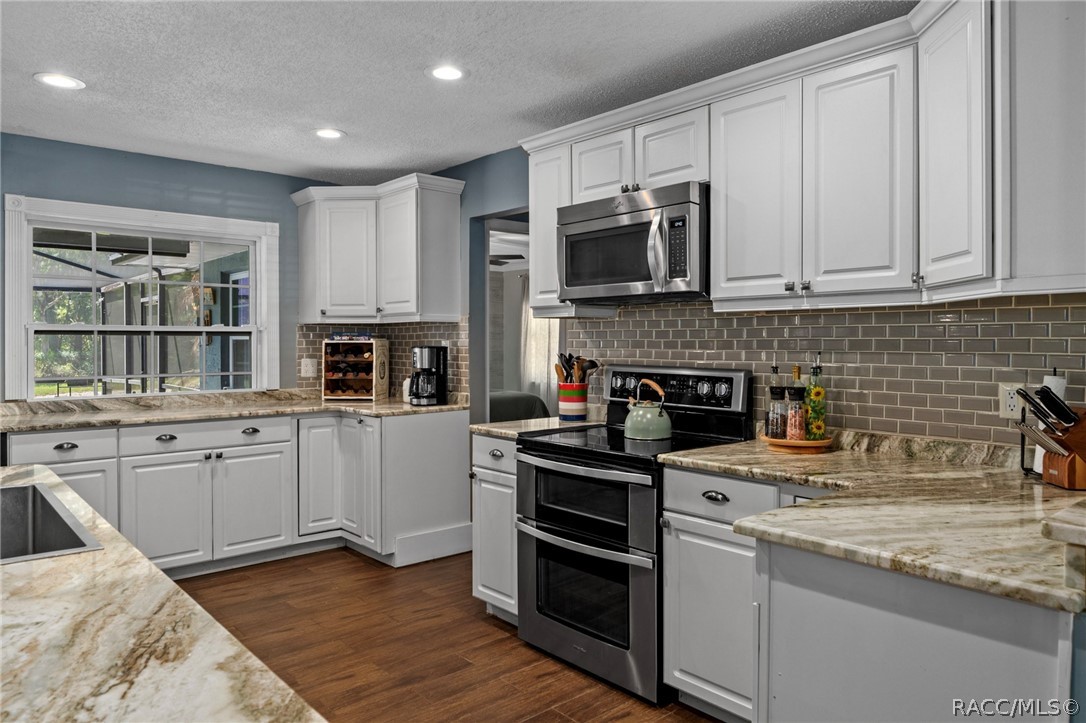7950 West Inn Lane Homosassa, FL 34446 - Photo 12 of 50 Gallery Image 12