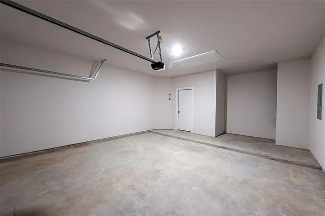 $2,595 | 17212 Auburn Arch Loop, Unit ESTERO, Wimauma, FL 33598