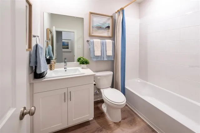 $2,595 | 17212 Auburn Arch Loop, Unit ESTERO, Wimauma, FL 33598