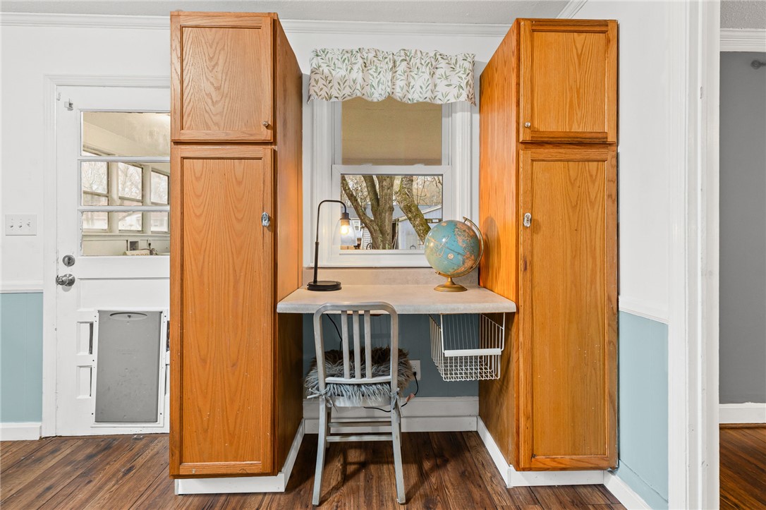 1029 Mc Kinney Street Anderson, SC 29621 - Photo 9 of 29 Built in desk, cabinets for storage