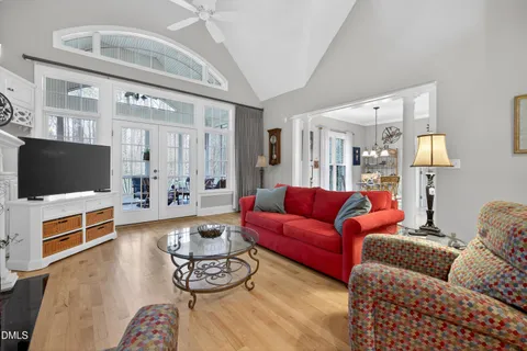 $898,950 | 4613 Cross Brook Lane, Raleigh, NC 27610