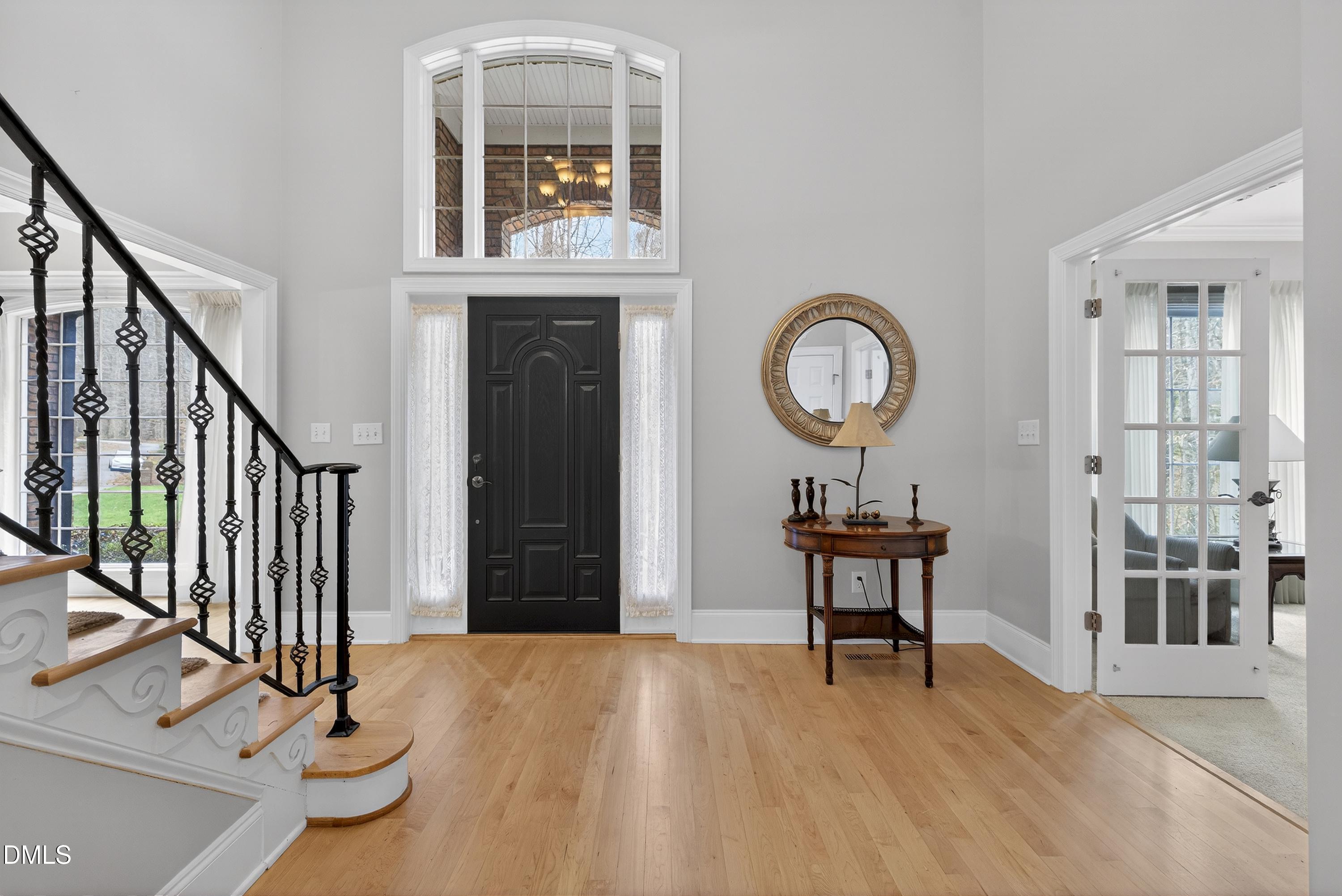 4613 Cross Brook Lane Raleigh, NC 27610 - Photo 8 of 53 Scene-8