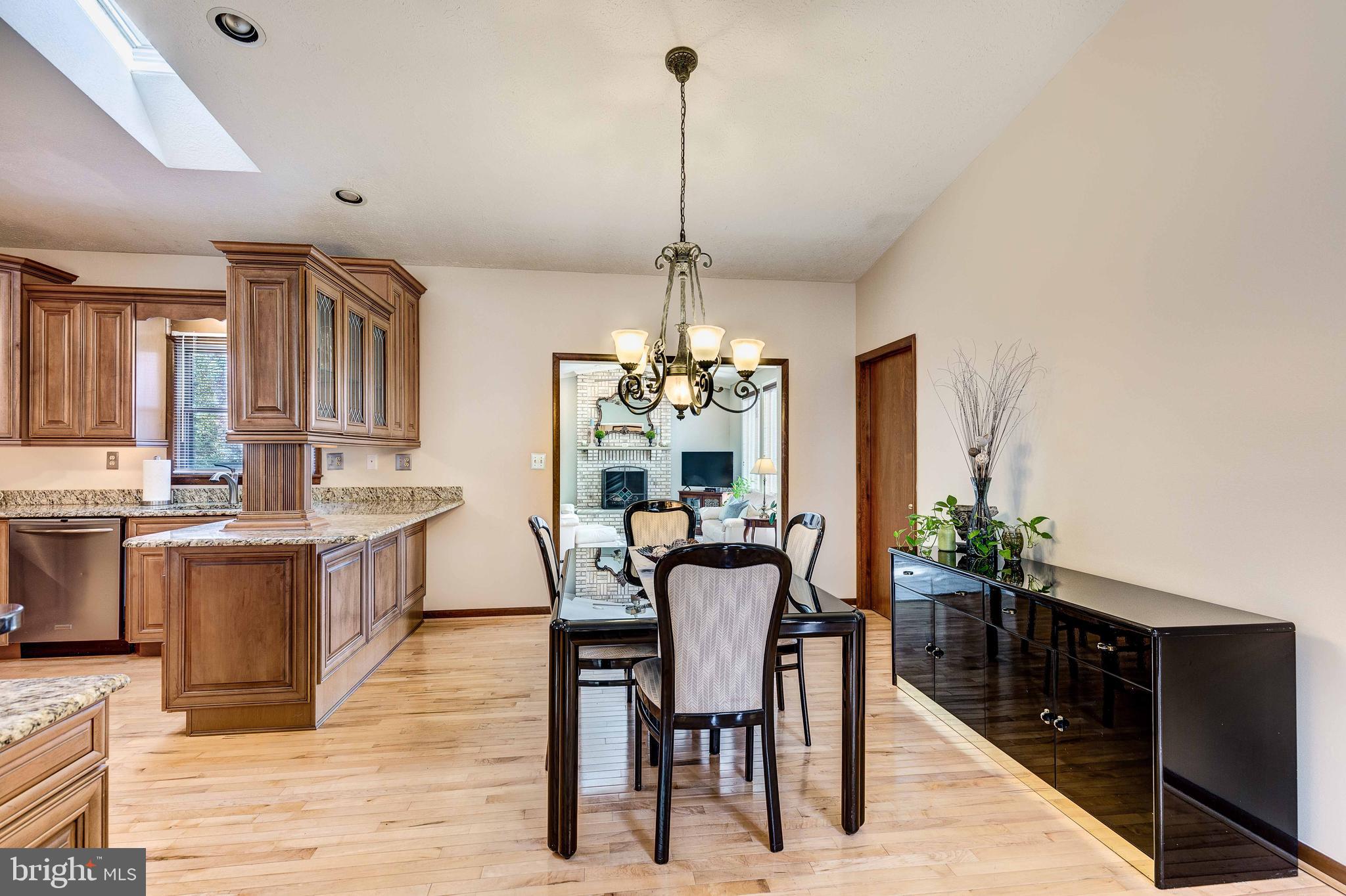 3024 Bird View Road Westminster, MD 21157 - Photo 33 of 58 Dining Area
