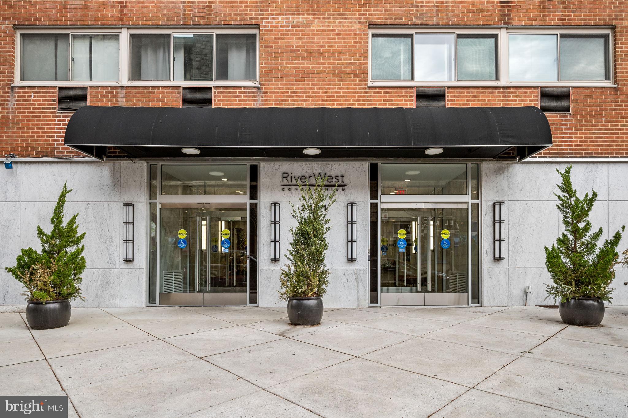 2101 Chestnut Street, Unit 1613 Philadelphia, PA 19103 - Photo 19 of 20 Front of Building