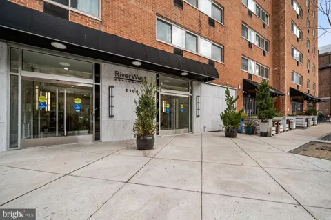 $179,000 | 2101 Chestnut Street, Unit 1613, Philadelphia, PA 19103