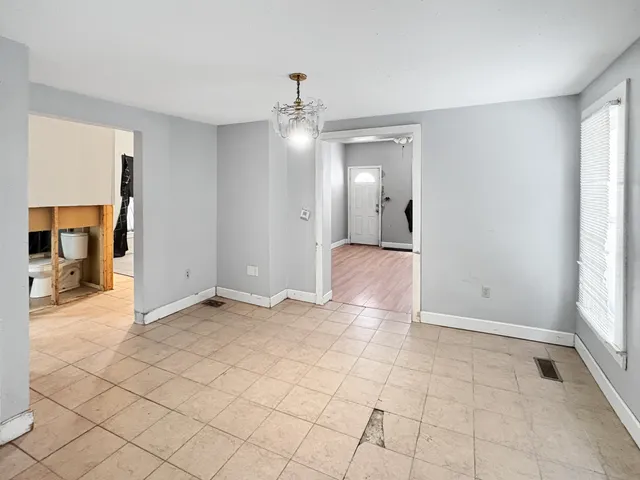 $150,000 | 956 Baxter Street Southeast, Grand Rapids, MI 49506