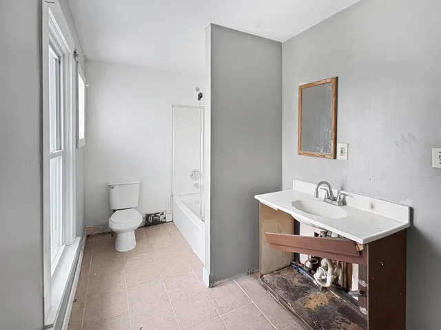 $150,000 | 956 Baxter Street Southeast, Grand Rapids, MI 49506