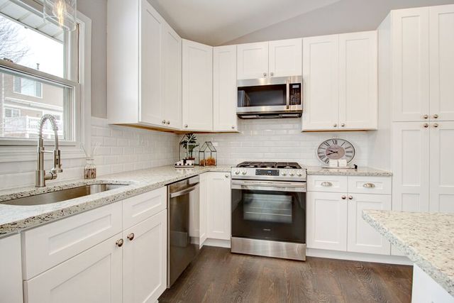 507 Sheffield Road Naperville, IL 60565 - Photo 5 of 17