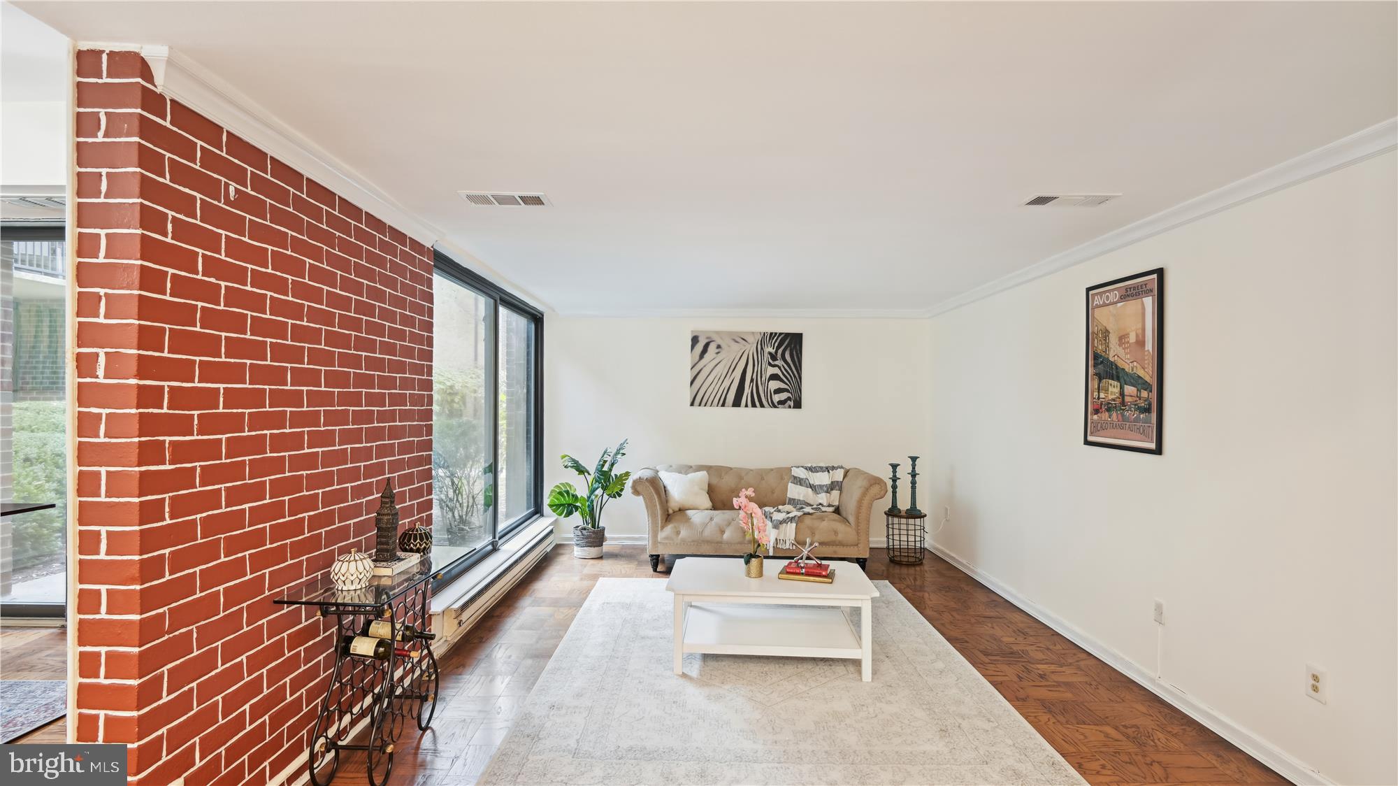 9802 Georgia Avenue, Unit 26102 Silver Spring, MD 20902 - Photo 29 of 89 Living Room