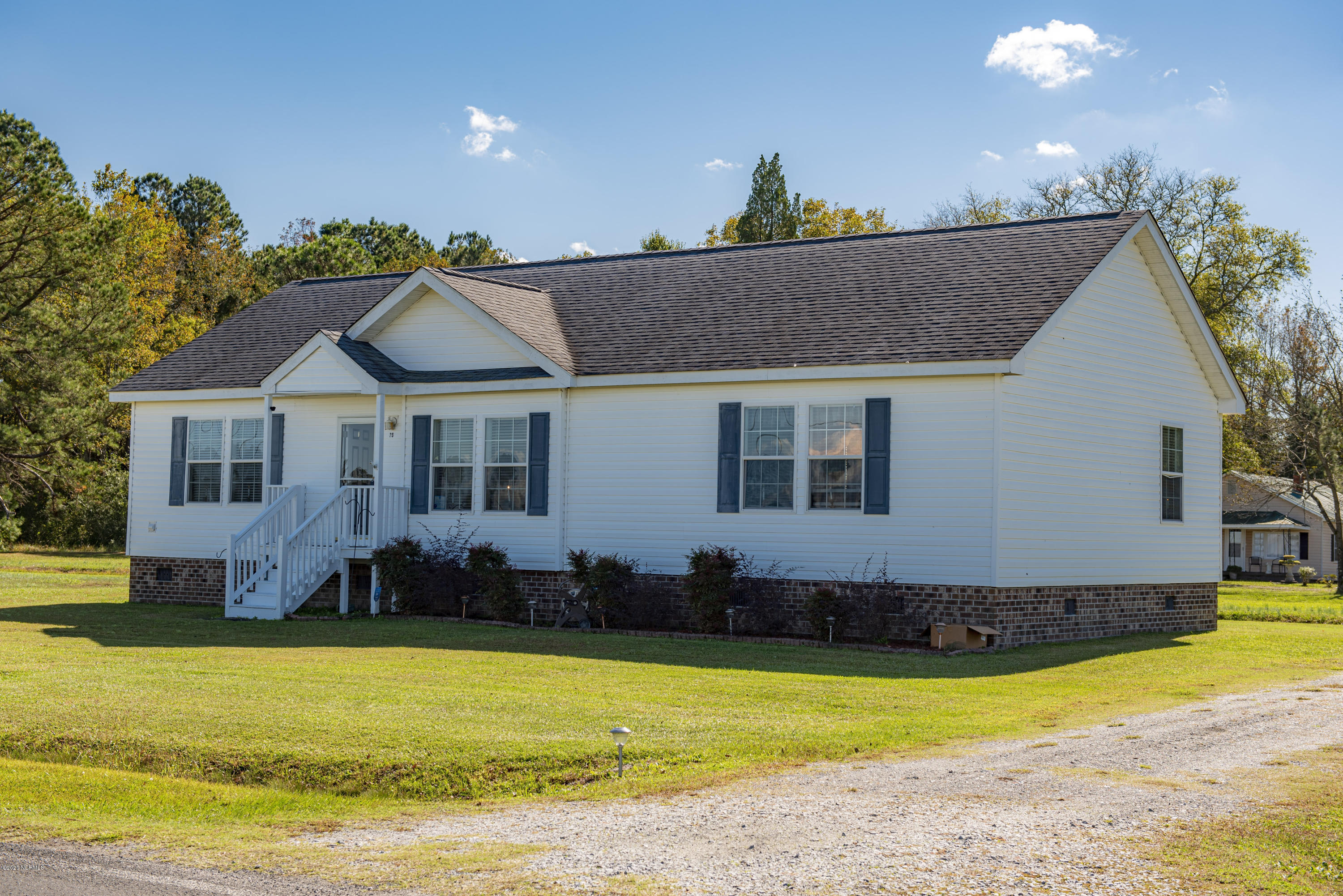 70 Bateman Road Aurora, NC 27806 - Photo 5 of 20 Front