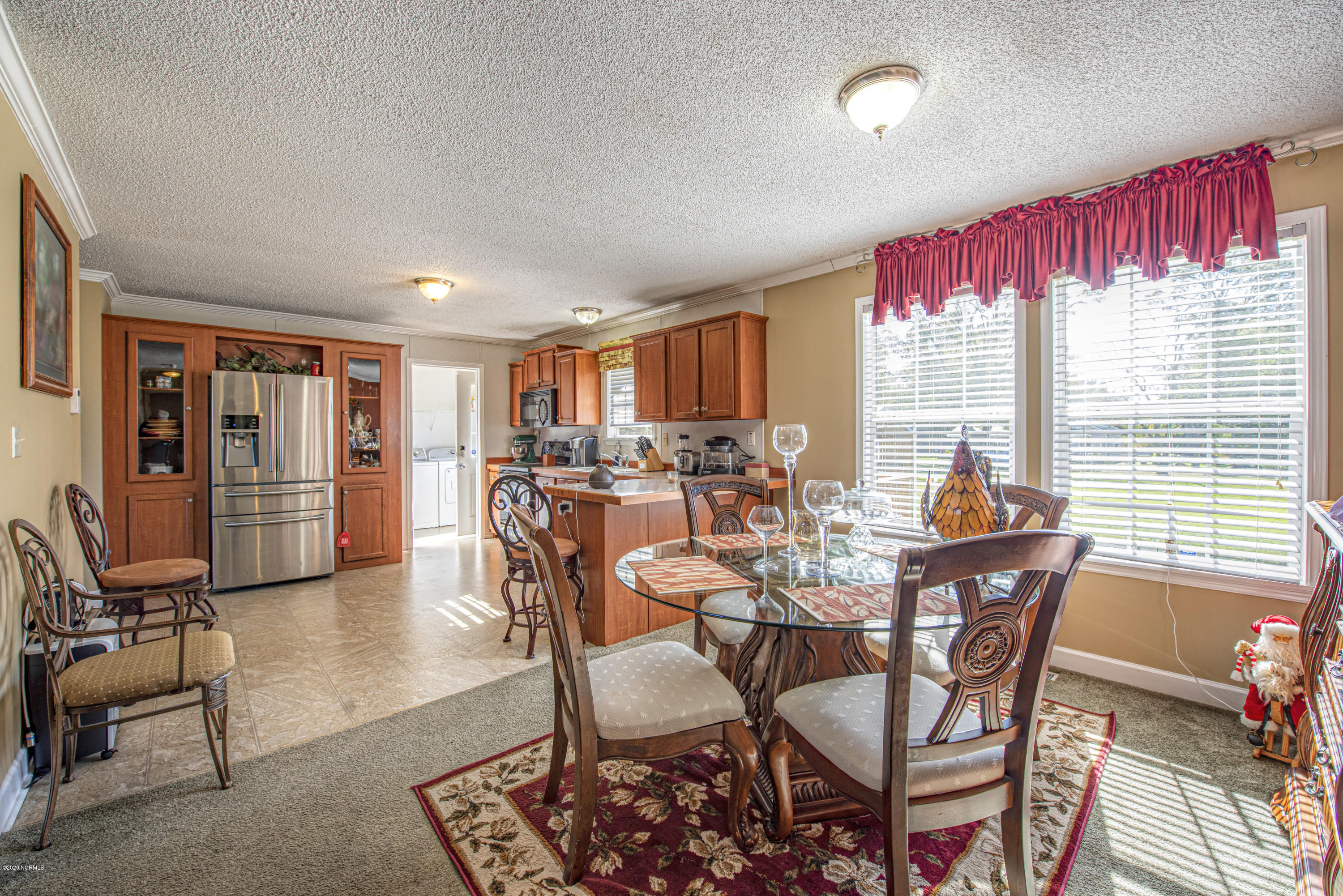 70 Bateman Road Aurora, NC 27806 - Photo 9 of 20 Dining