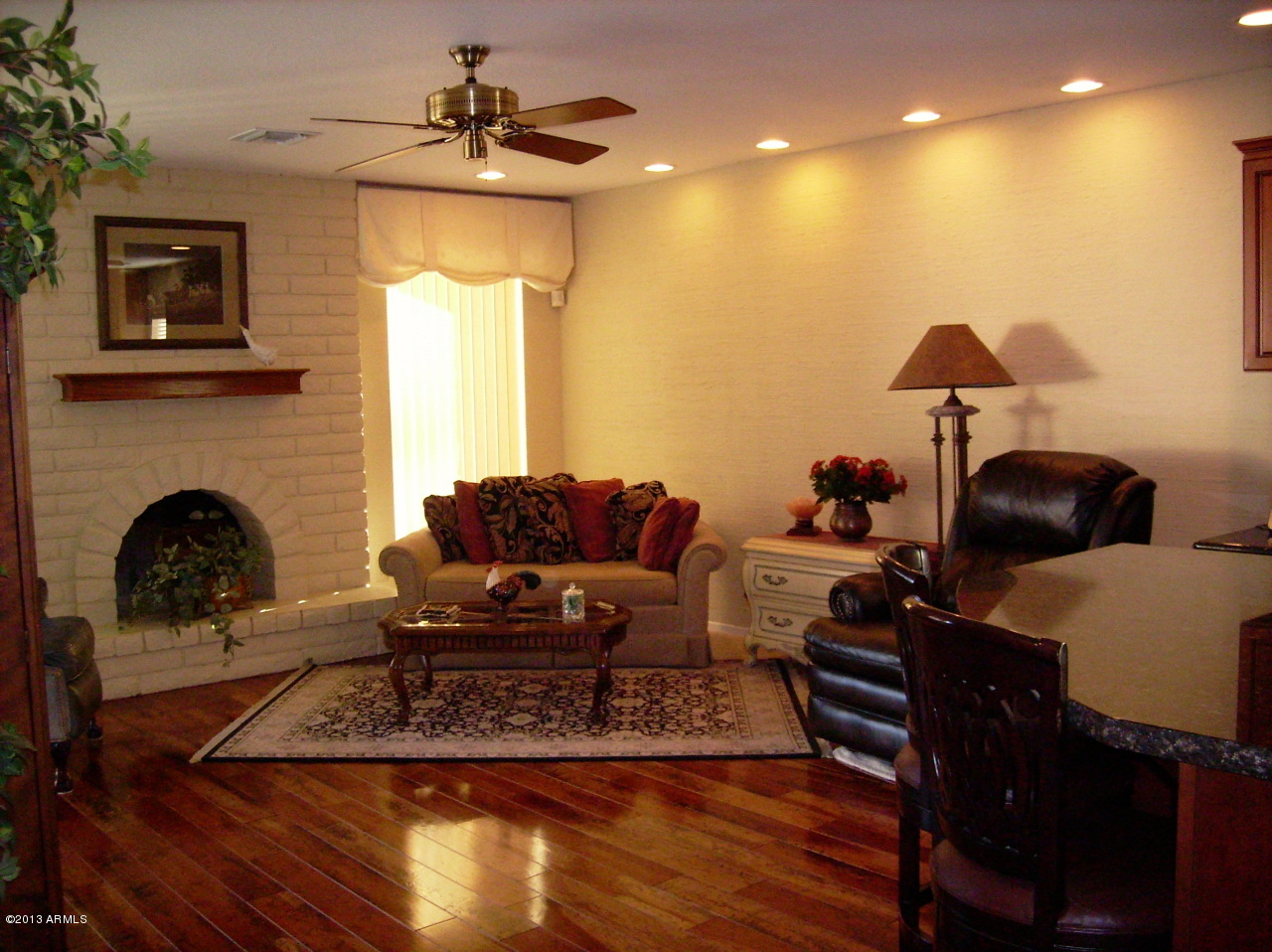 2401 West Hearn Road Phoenix, AZ 85023 - Photo 7 of 18 Family Room