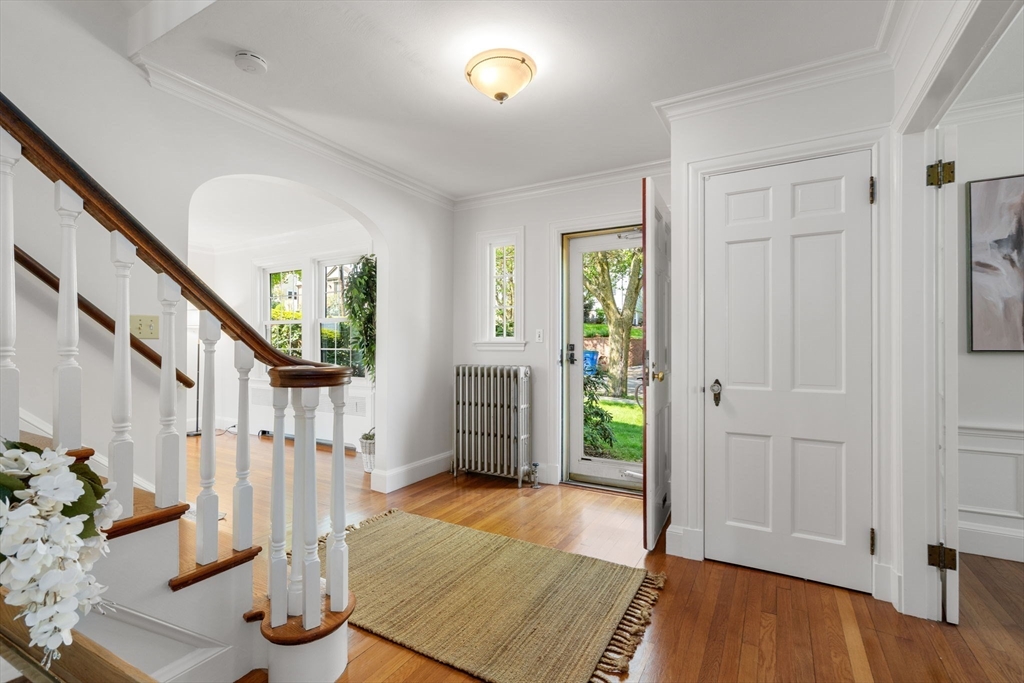 71 Elizabeth Road Belmont, MA 02478 - Photo 4 of 40 Gallery Image 4