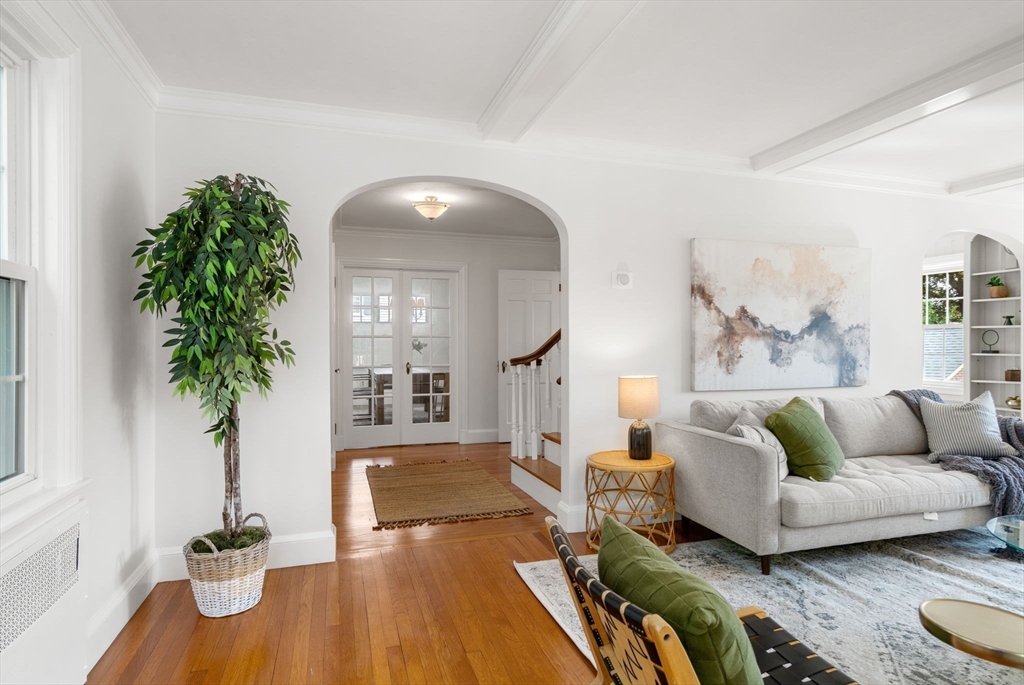71 Elizabeth Road Belmont, MA 02478 - Photo 8 of 40 Gallery Image 8