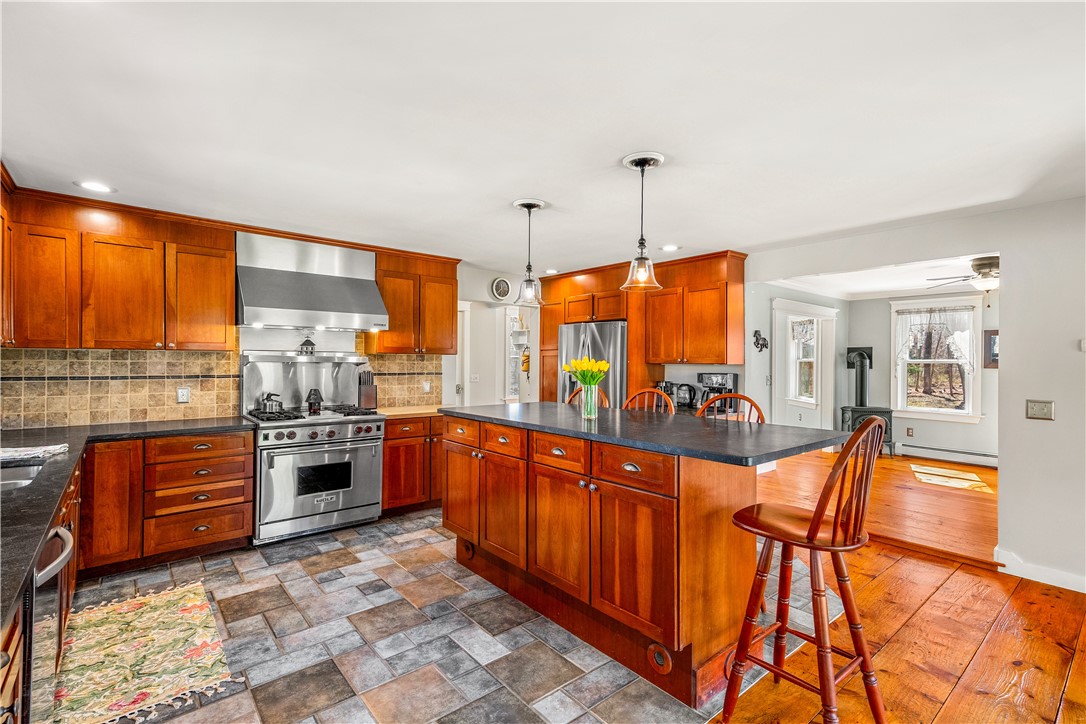 613 Slocum Road Exeter, RI 02874 - Photo 11 of 43