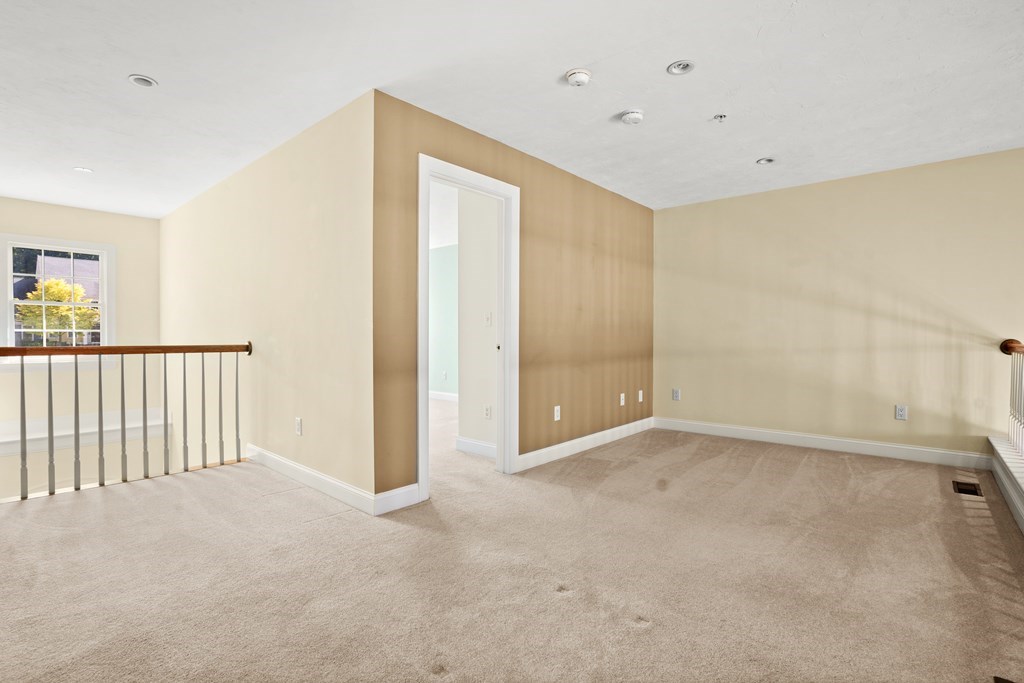 4 Westridge Road, Unit 4 Hudson, MA 01749 - Photo 20 of 32 Gallery Image 20
