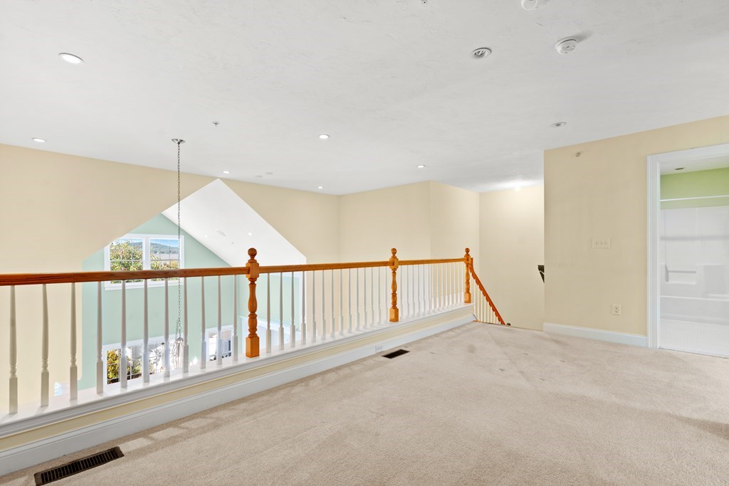 4 Westridge Road, Unit 4 Hudson, MA 01749 - Photo 21 of 32 Gallery Image 21