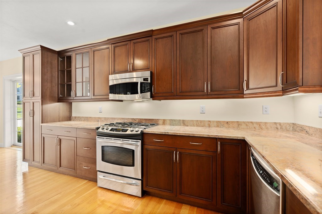 4 Westridge Road, Unit 4 Hudson, MA 01749 - Photo 8 of 32 Gallery Image 8