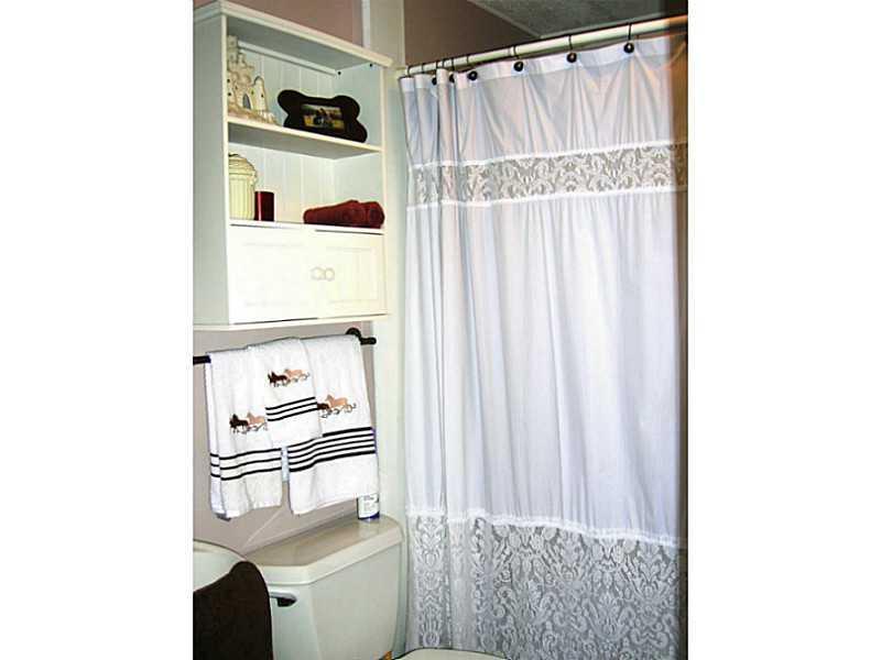 63 Deer Run Road Bowdoin, ME 04287 - Photo 12 of 28 Bathroom.