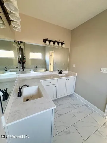 $349,900 | 1123 Peggy Cove, Hernando, MS 38632