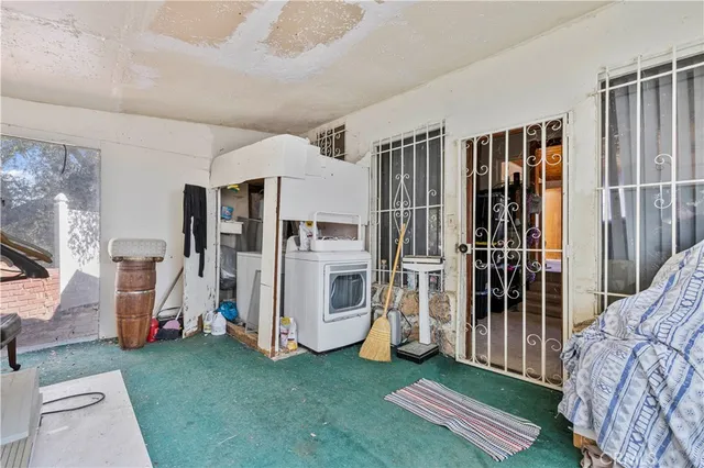 $399,999 | 29027 Val Verde Road, Val Verde, CA 91384