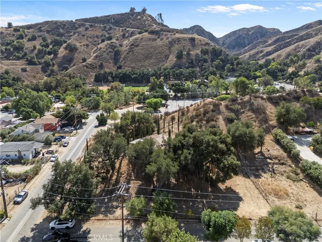 $399,999 | 29027 Val Verde Road, Val Verde, CA 91384