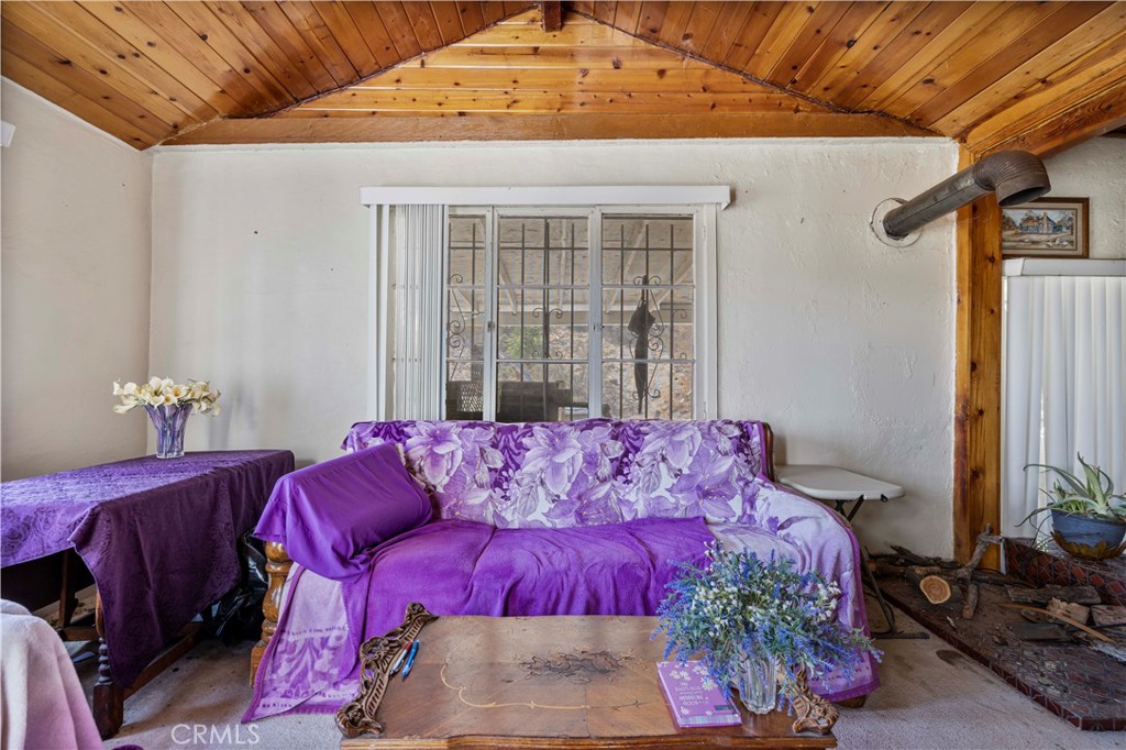 29027 Val Verde Road Val Verde, CA 91384 - Photo 6 of 39