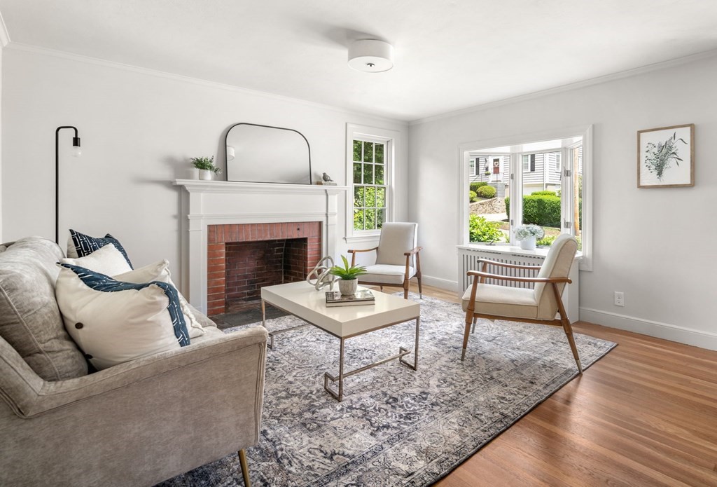 10 Roland Street Medford, MA 02155 - Photo 4 of 23 Gallery Image 4