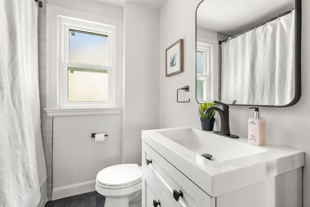 10 Roland Street Medford, MA 02155 - Photo 9 of 23 Gallery Image 9