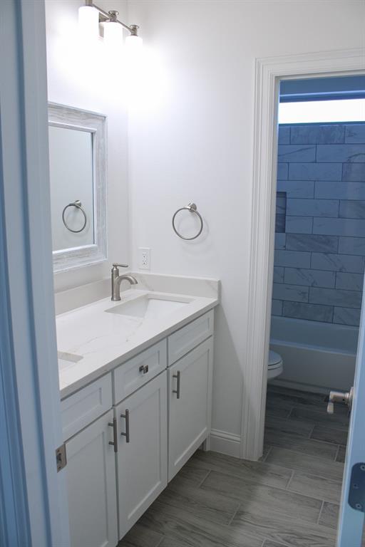 102 Country Road 4511 Decatur, TX 76234 - Photo 24 of 34 a bathroom with a sink and a mirror