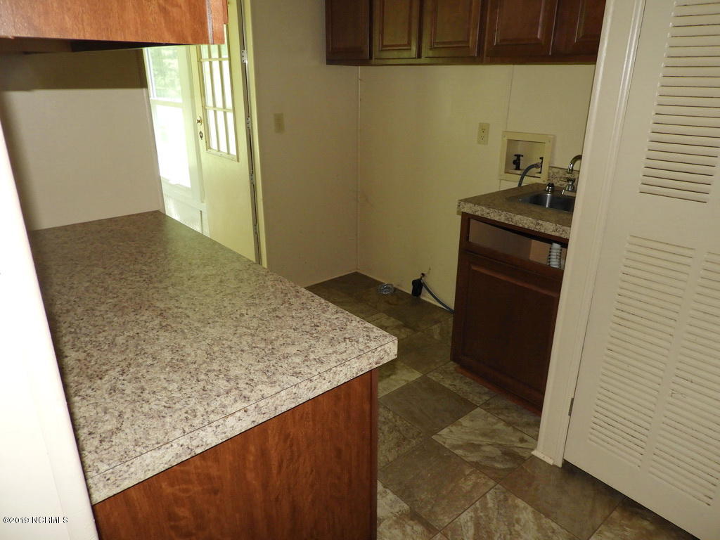 1150 Taylor Road Chocowinity, NC 27817 - Photo 8 of 14 18 LAUNDRY ROOM