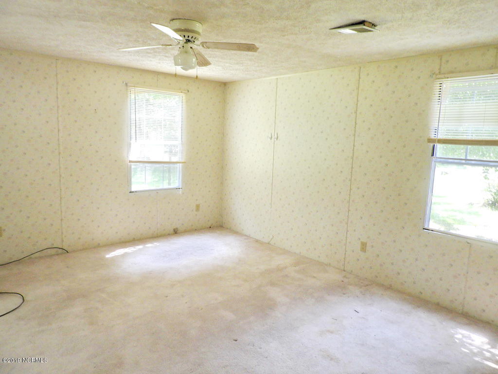 1150 Taylor Road Chocowinity, NC 27817 - Photo 10 of 14 21 MASTER BEDROOM